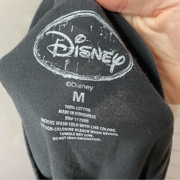 Disney Snow White Dwarfs My Many Moods T-shirt - Picture 3 of 3